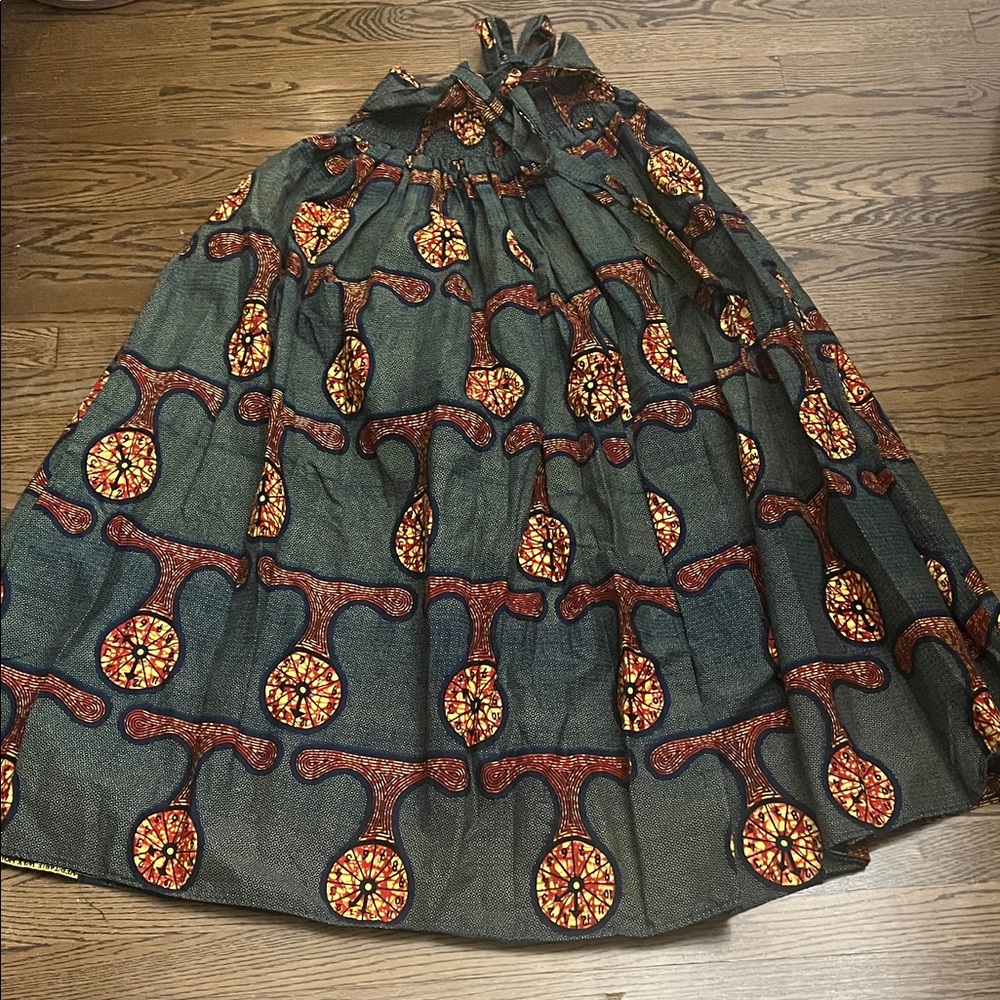 Elegant Maxi Skirt with Vibrant Patterns